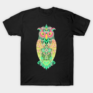 owl in pattern wisdom of wonders ecopop wallpaper art tribal zentangle T-Shirt